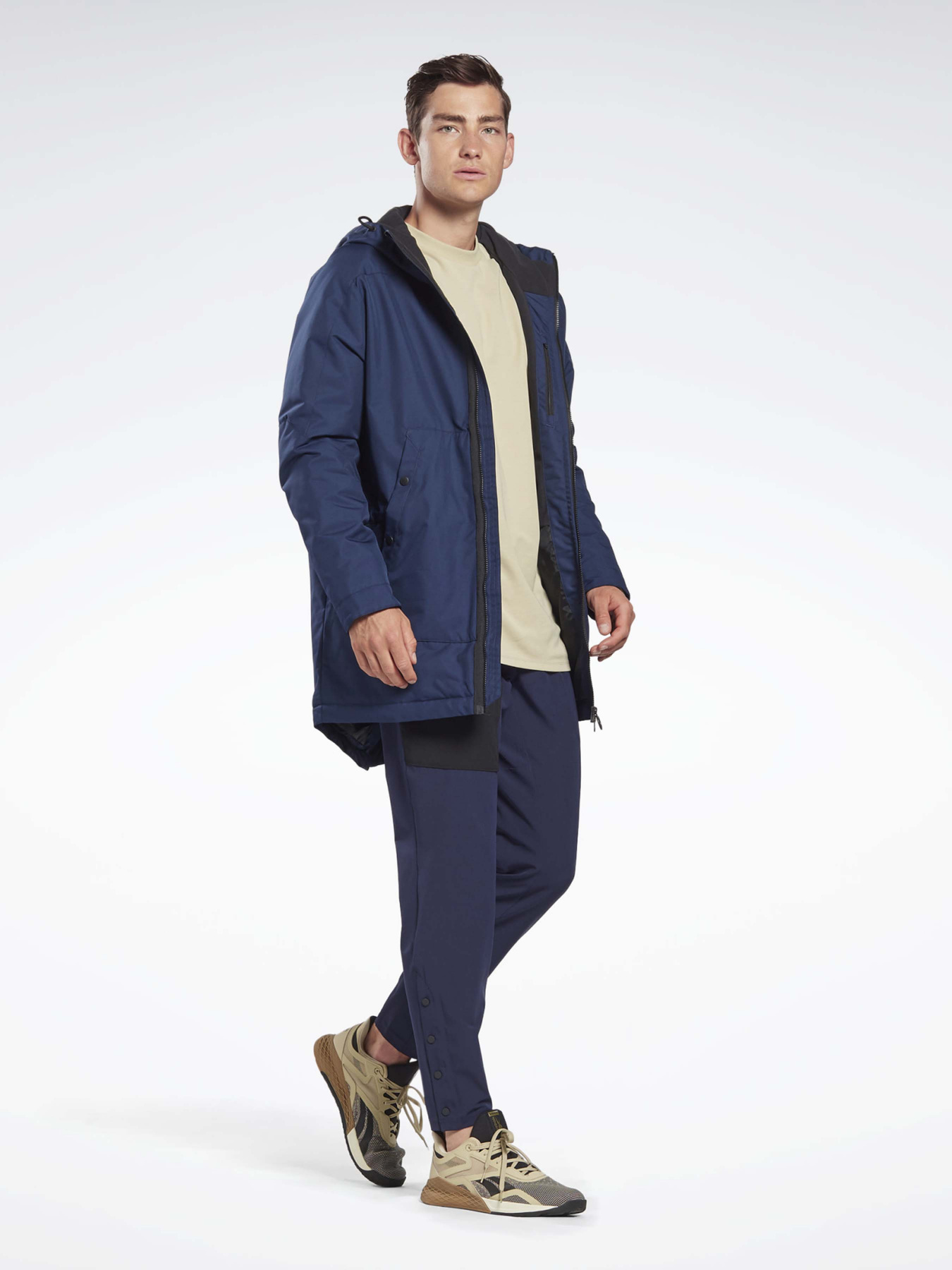 Куртки и дубленки Reebok Outerwear Urban модель FU1684 Фото