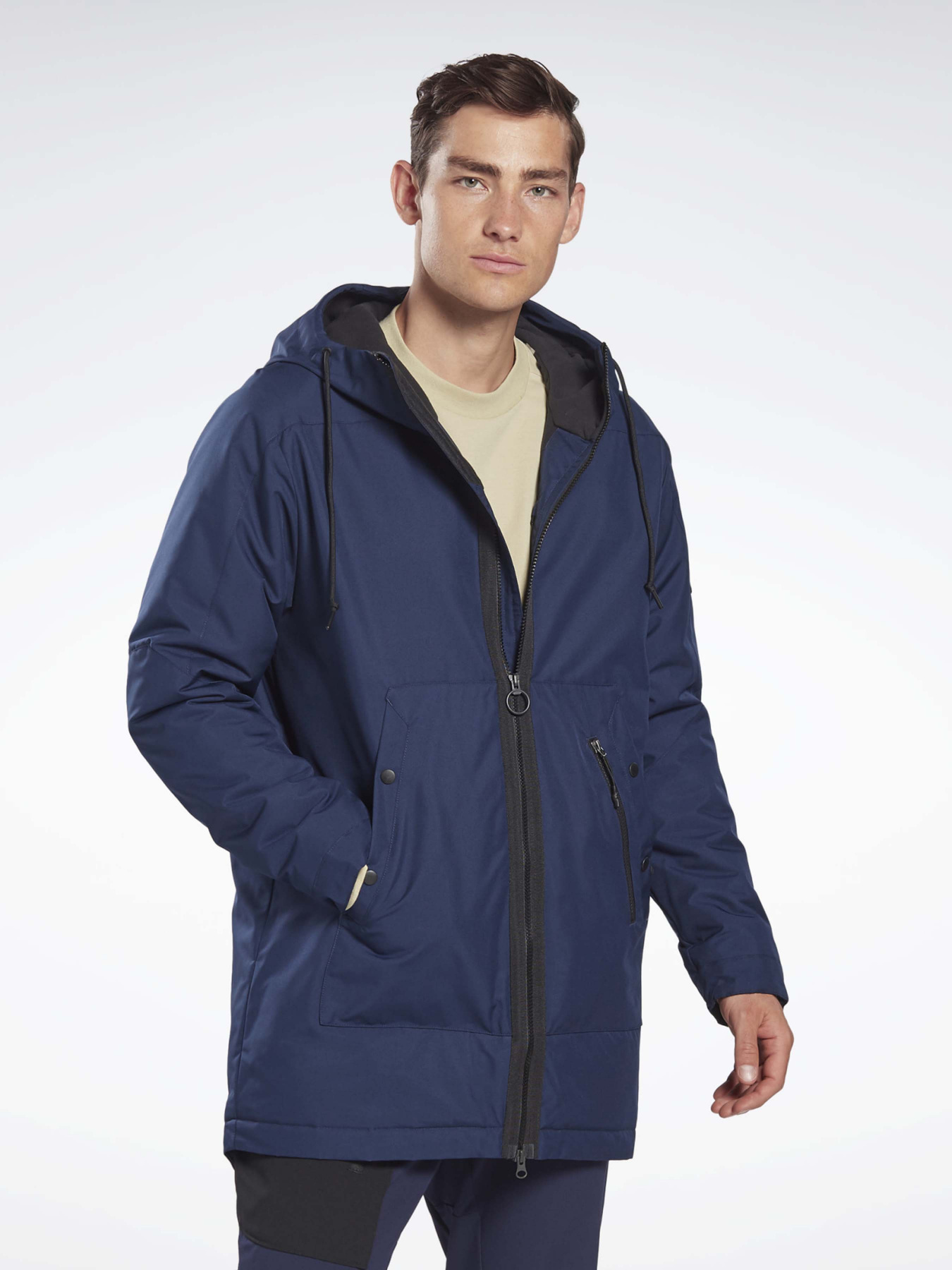 Куртки и дубленки Reebok Outerwear Urban модель FU1684 Фото