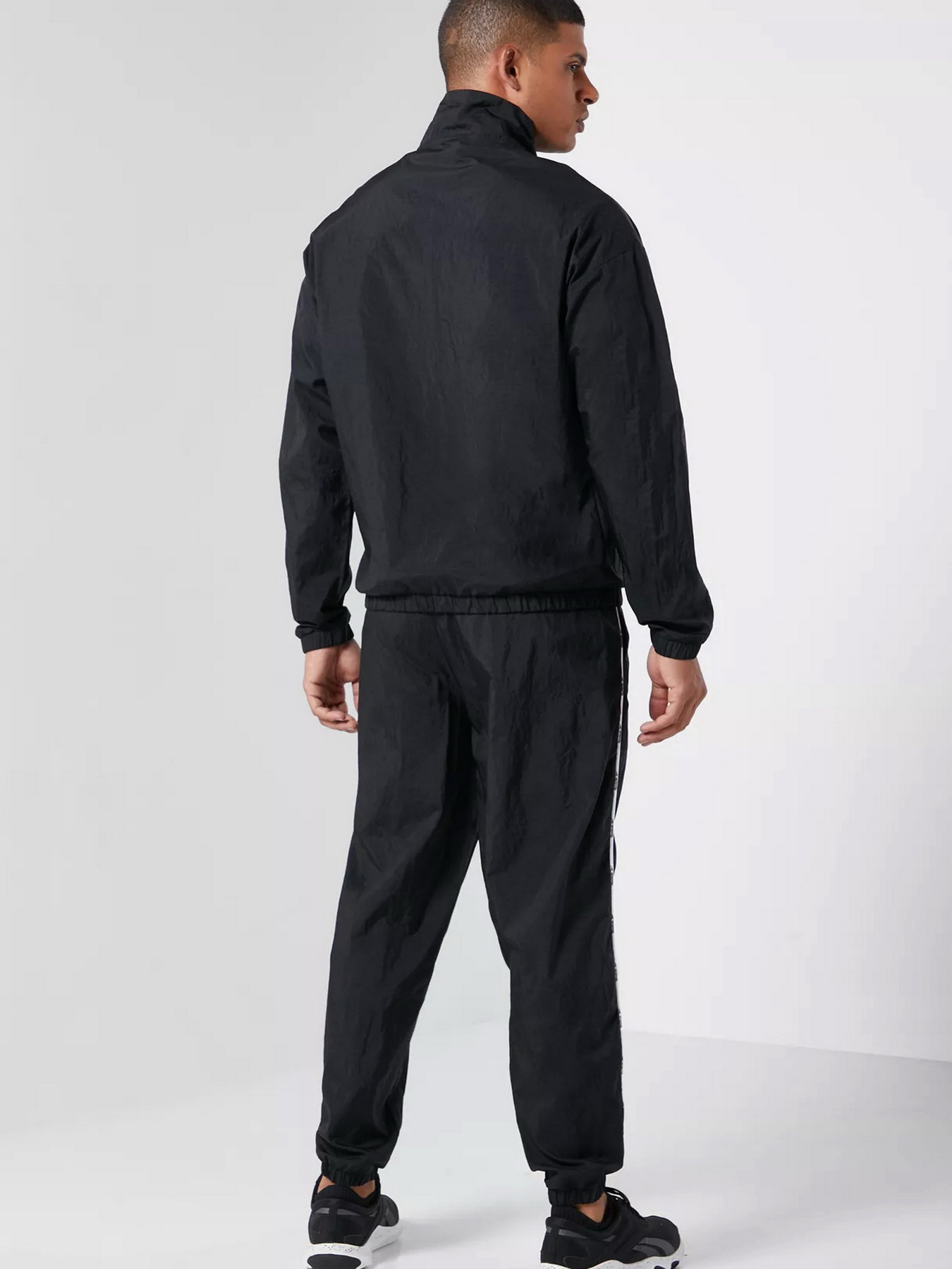 Костюмы Reebok Training Essentials Piping Track модель GS9309 Фото
