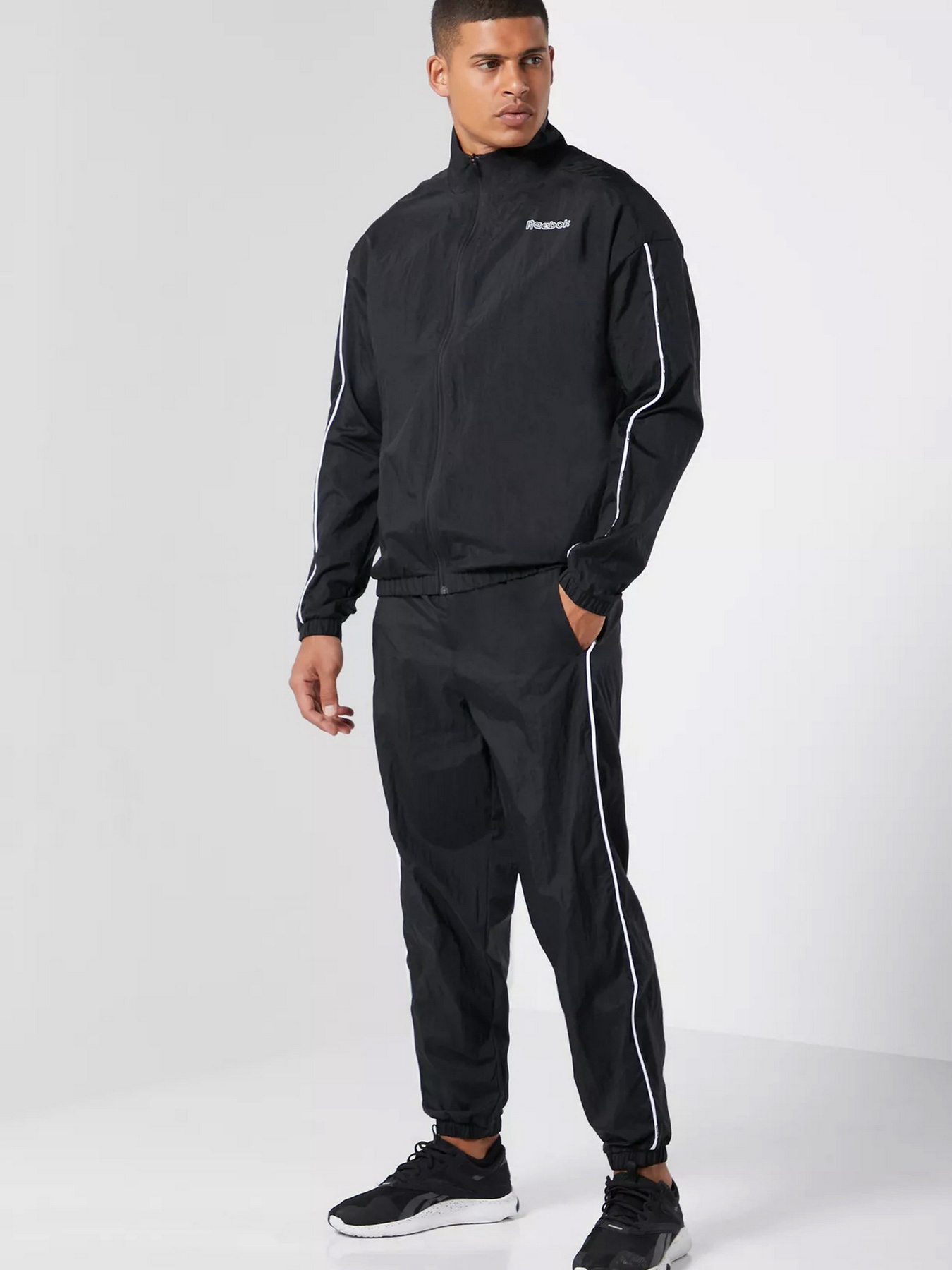 Костюмы Reebok Training Essentials Piping Track модель GS9309 Фото