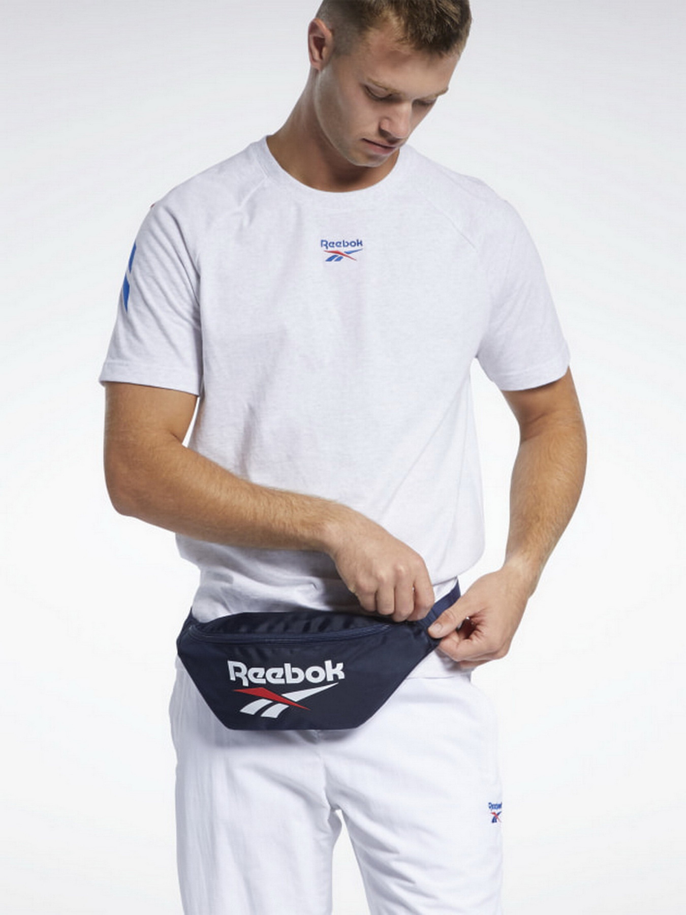 Сумки Reebok Classics Foundation модель GP0156 Сумки Reebok Classics Foundation модель GP0156 Фото