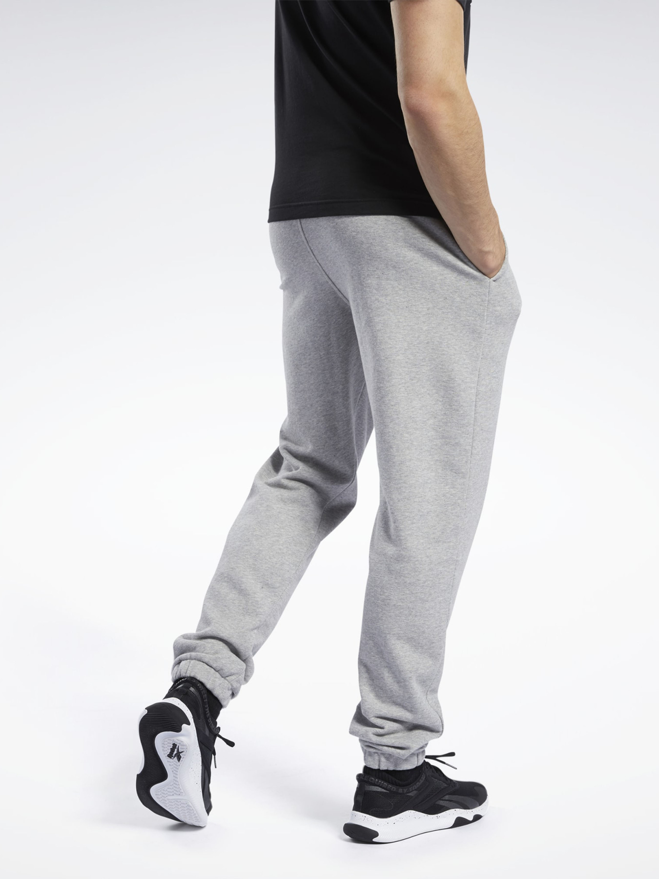 Штани Reebok Training Essentials модель FJ4682 Фото