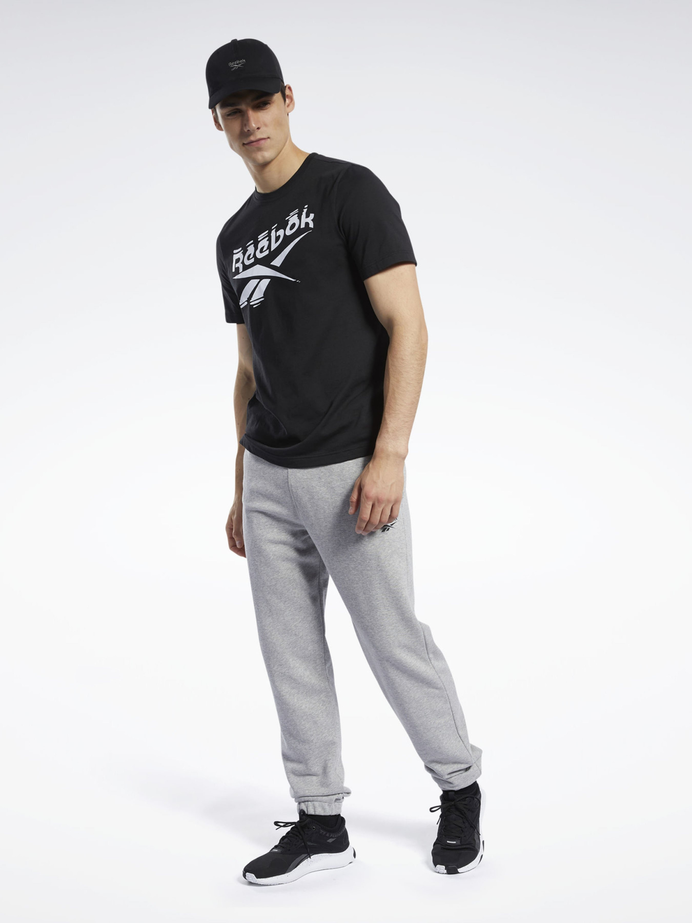 Штани Reebok Training Essentials модель FJ4682 Фото