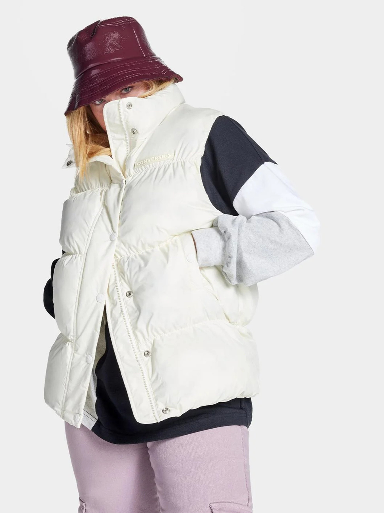Куртки и дубленки CONVERSE Synthetic Super модель 10025203-286 Фото