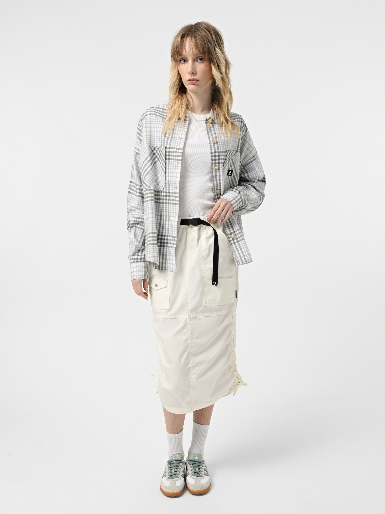 Юбки CONVERSE LONG WOVEN CARGO модель 10027412-286 Фото