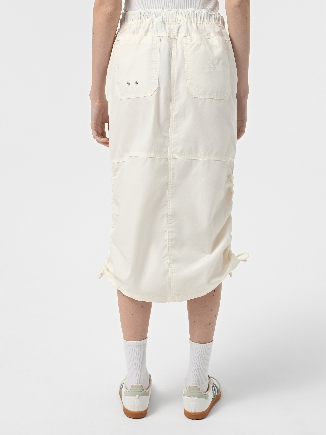 Юбки CONVERSE LONG WOVEN CARGO модель 10027412-286 Фото