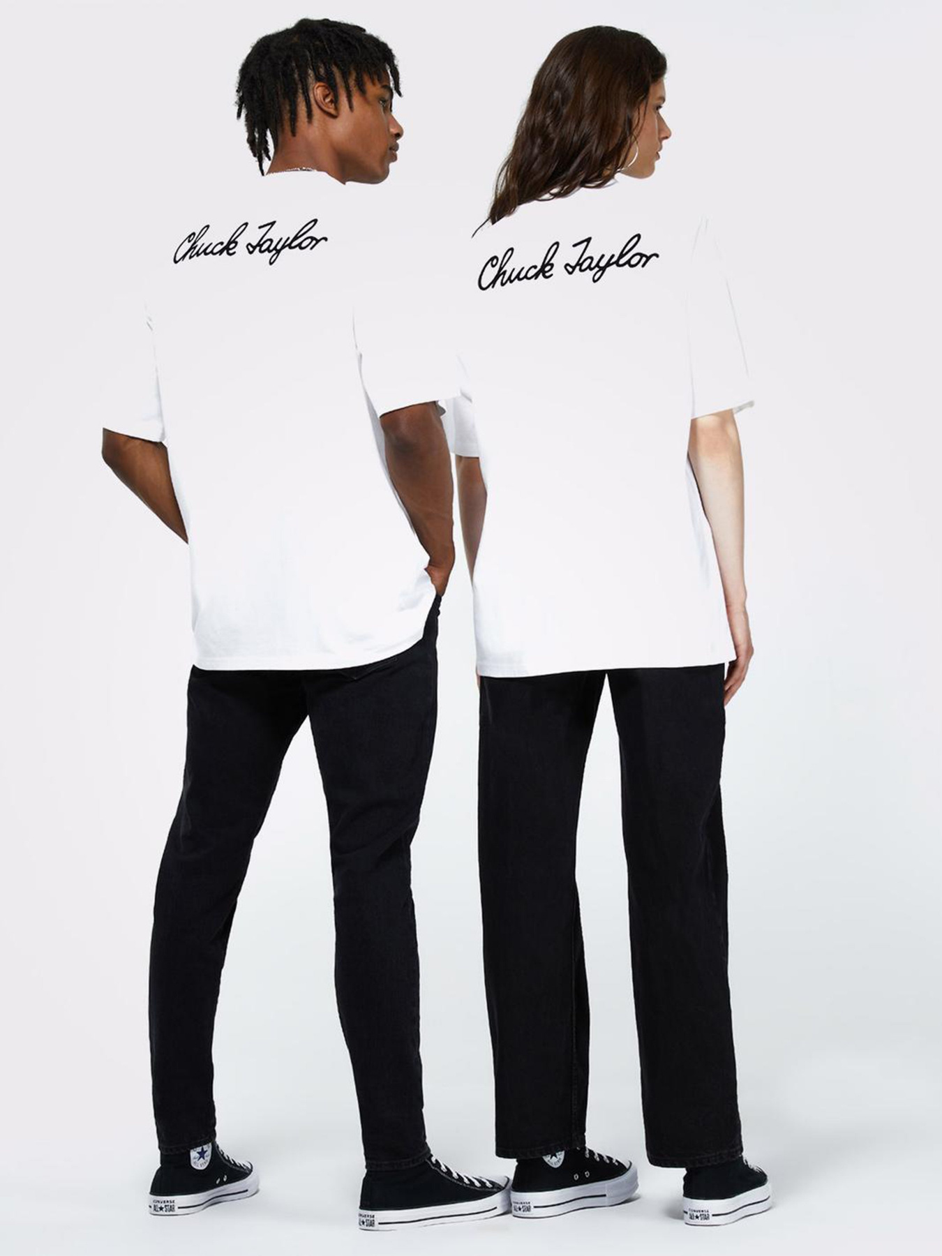 Футболки и поло CONVERSE Chuck Taylor Sneaker Patch Crew Neck модель 10020931-102 Фото