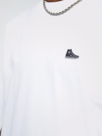 Футболки и поло CONVERSE Chuck Taylor Sneaker Patch Crew Neck модель 10020931-102 Фото