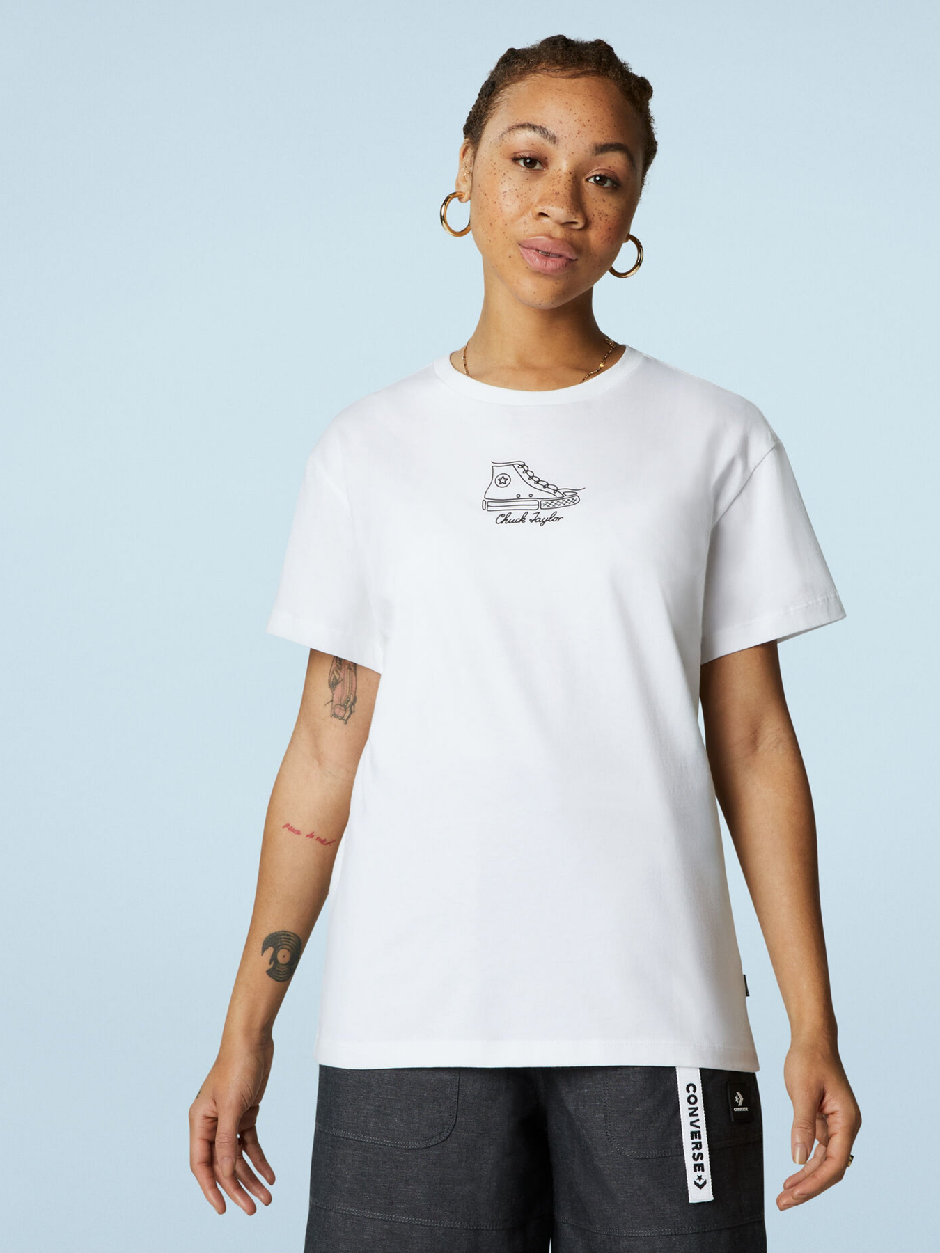 Футболки и поло CONVERSE High Top Graphic модель 10023256-102 Футболки и поло CONVERSE High Top Graphic модель 10023256-102 Фото