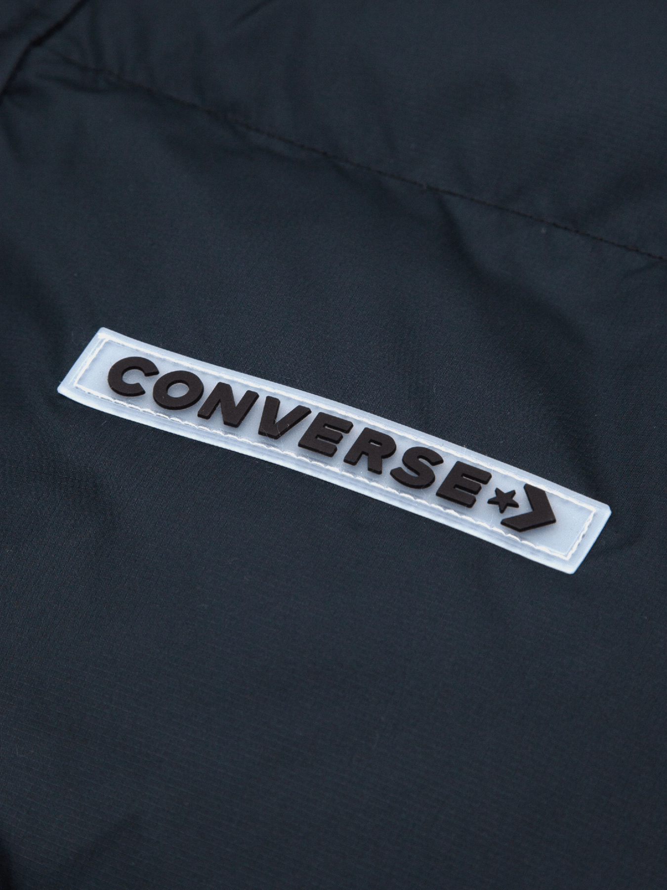 Куртки та дублянки CONVERSE Super Puffy Padded модель 10025257-001 Куртки та дублянки CONVERSE Super Puffy Padded модель 10025257-001 Фото