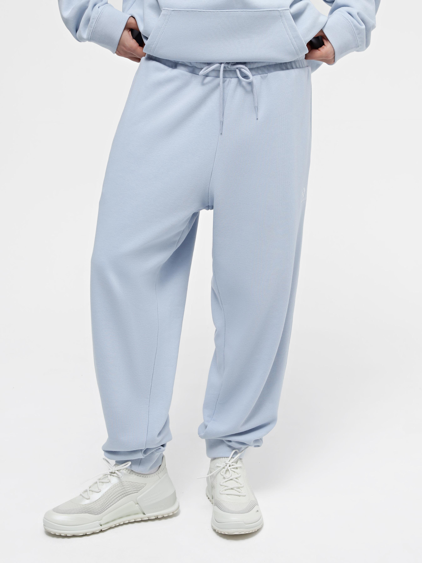Штани CONVERSE STANDARD FIT WEARERS LEFT STAR модель 10023873-050 Штани CONVERSE STANDARD FIT WEARERS LEFT STAR модель 10023873-050 Фото