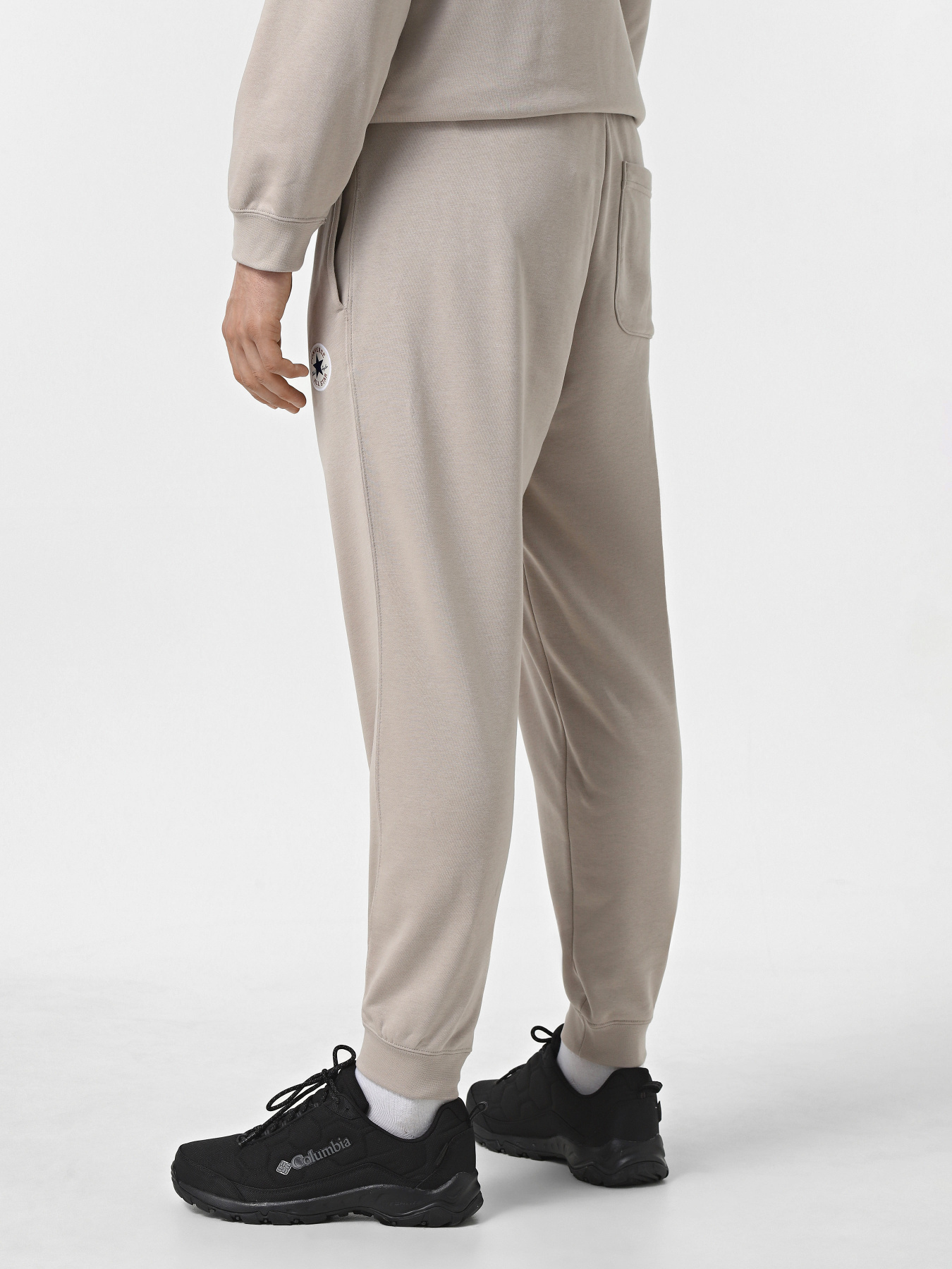 Штани CONVERSE CORE CHUCK PATCH модель 10026982-251 Штани CONVERSE CORE CHUCK PATCH модель 10026982-251 Фото