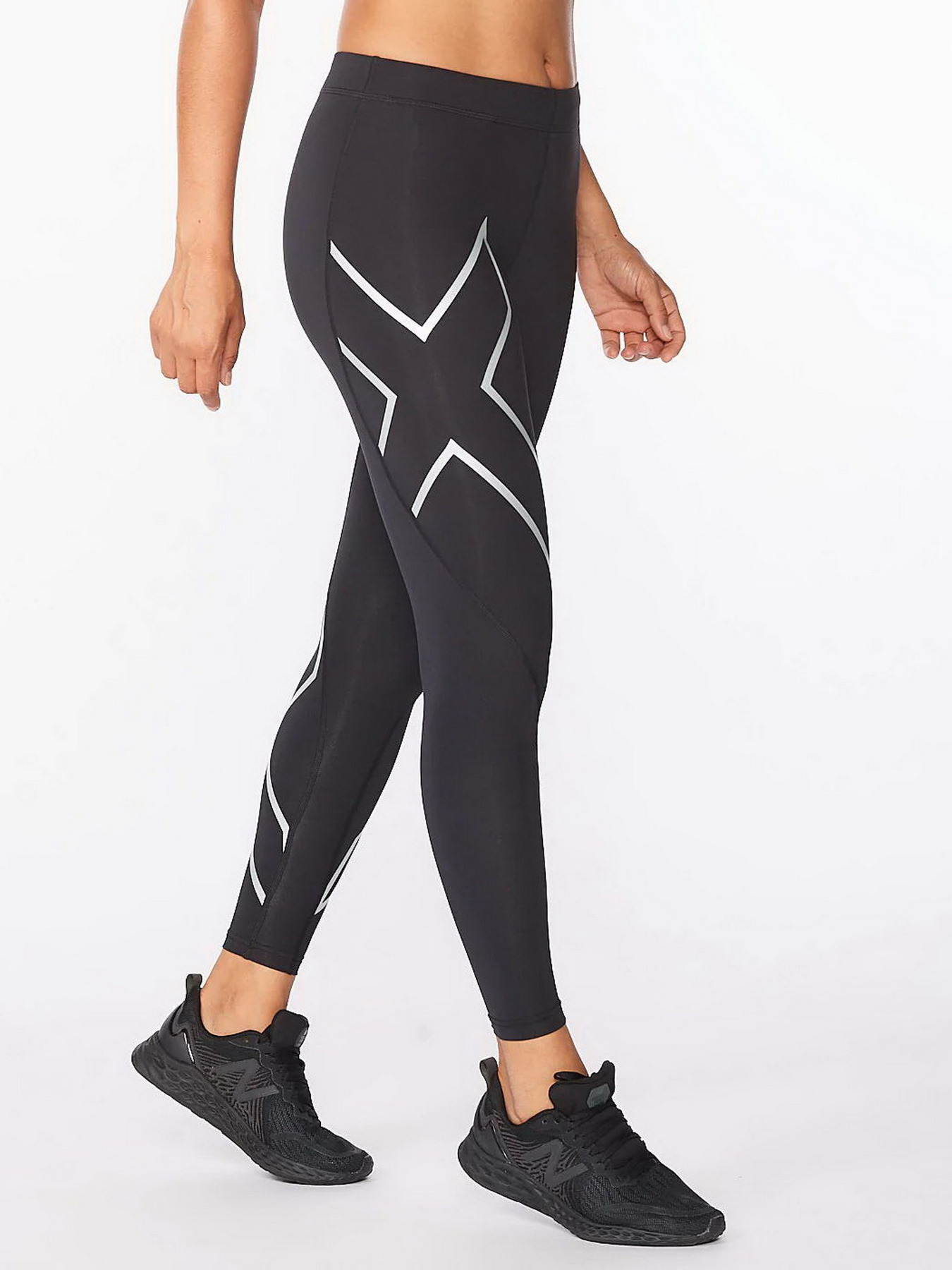 Брюки 2XU Core модель WA4173b-BLK/SIL Брюки 2XU Core модель WA4173b-BLK/SIL Фото