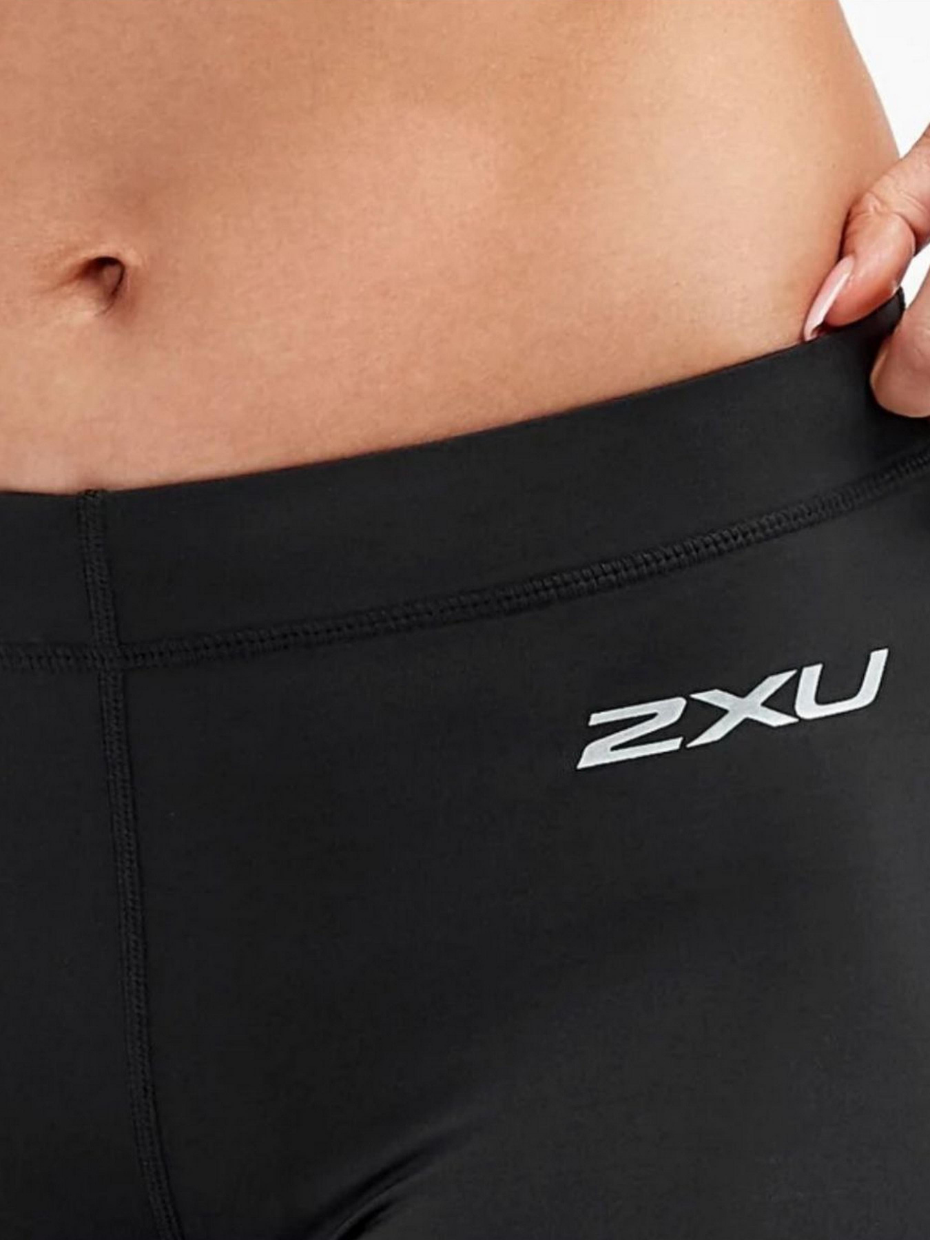 Шорти 2XU Core Compression 5" Game Day модель WA4480b-BLK/SIL Шорти 2XU Core Compression 5" Game Day модель WA4480b-BLK/SIL Фото