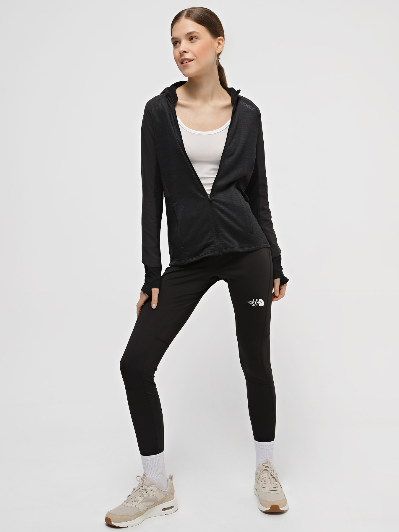 Худи и свитшоты 2XU Ignition Shield Hooded Mid-Layer модель WR6833a-BLK/BRF Фото
