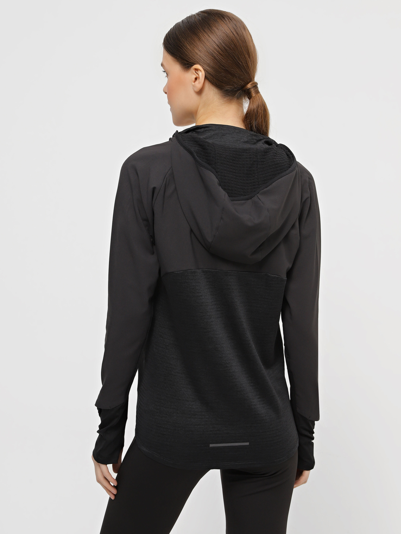 Худи и свитшоты 2XU Ignition Shield Hooded Mid-Layer модель WR6833a-BLK/BRF Фото