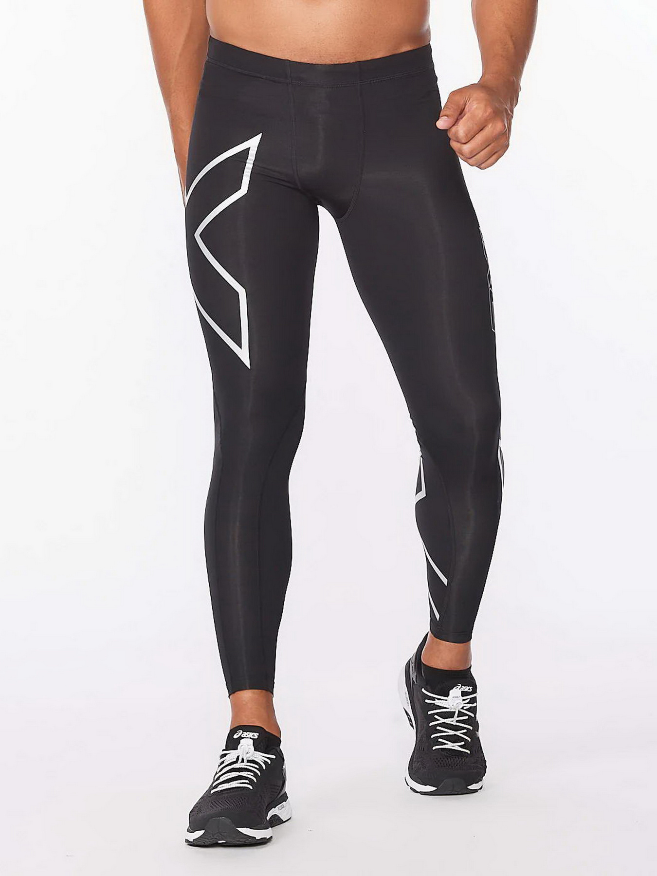 Штани 2XU Core модель MA3849b-BLK/SIL Штани 2XU Core модель MA3849b-BLK/SIL Фото