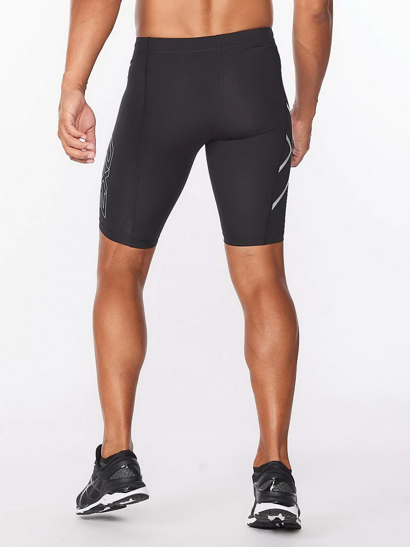 Шорти 2XU Core модель MA3851b-BLK/SIL Фото