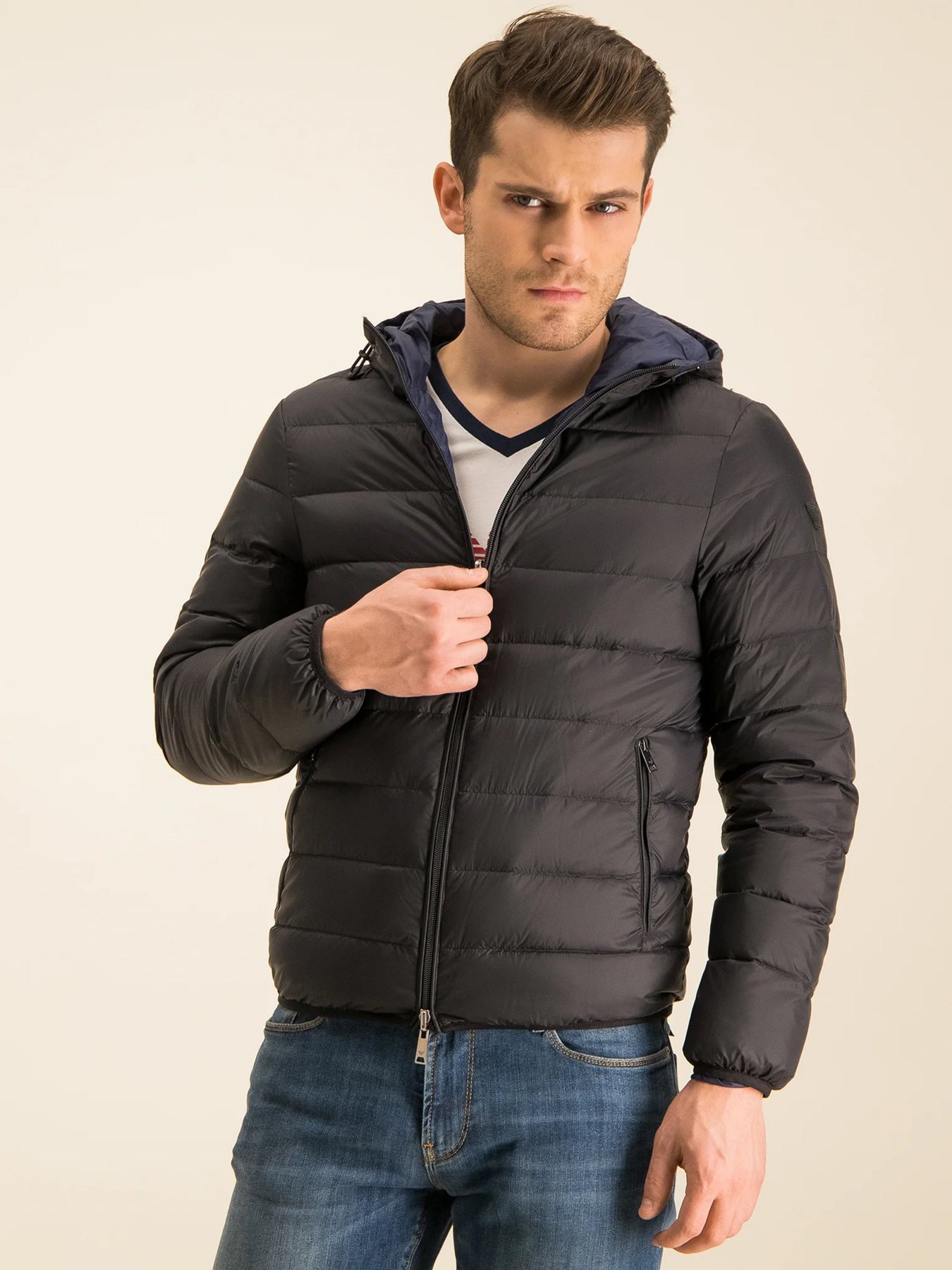 Куртки и дубленки Emporio Armani модель 8N1B51-1NJMZ-0999 Фото