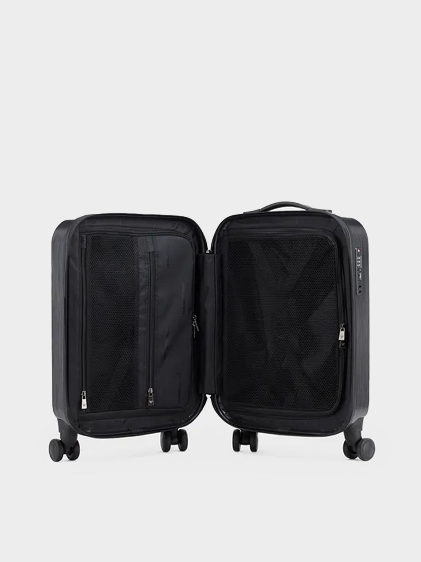 Дорожные сумки и чемоданы Emporio Armani модель Y4Q093-YME9J-80002 Дорожные сумки и чемоданы Emporio Armani модель Y4Q093-YME9J-80002 Фото