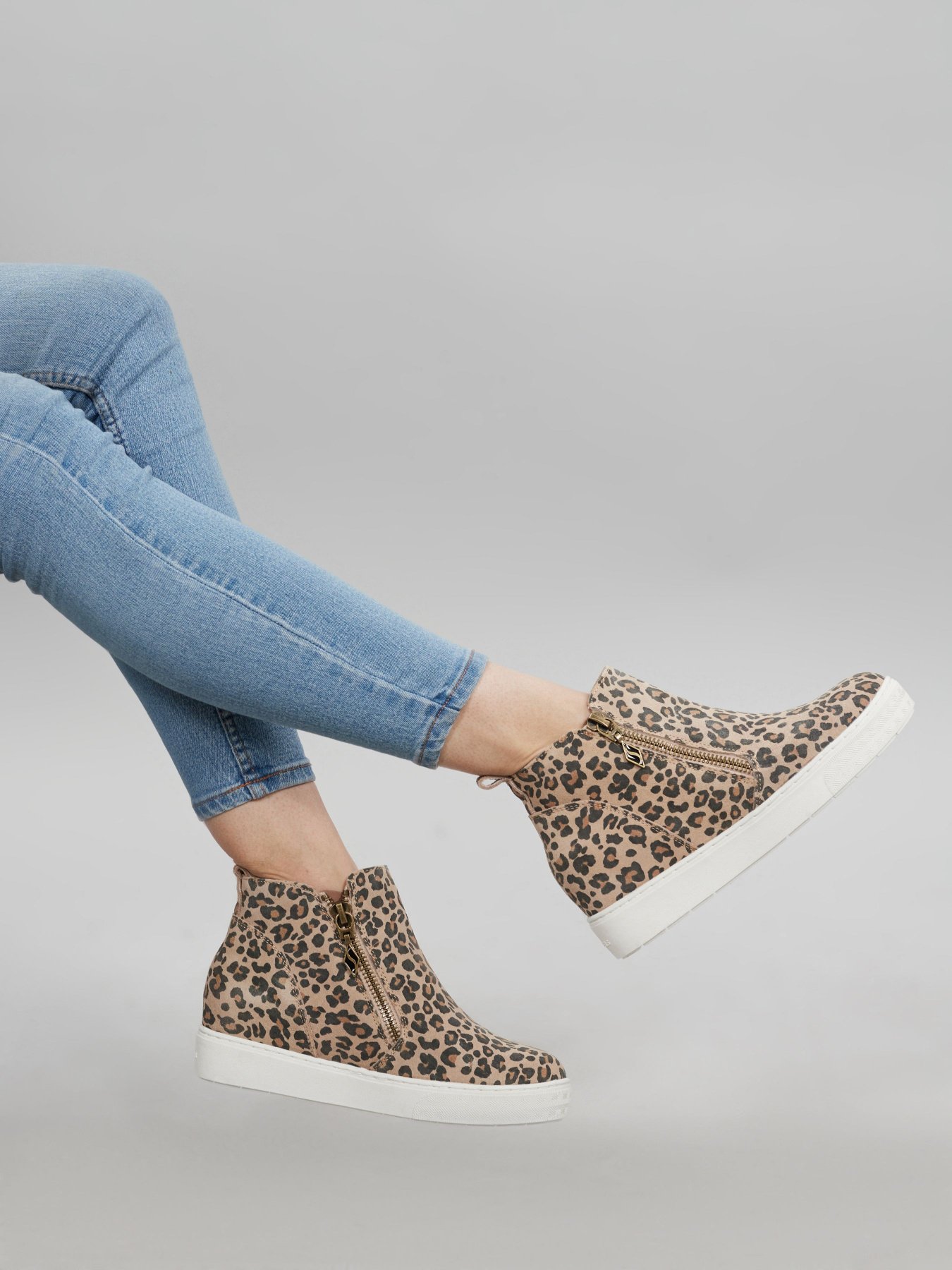 Черевики та чоботи Skechers Lift Off - Safari Standout модель 74178 LPD Фото