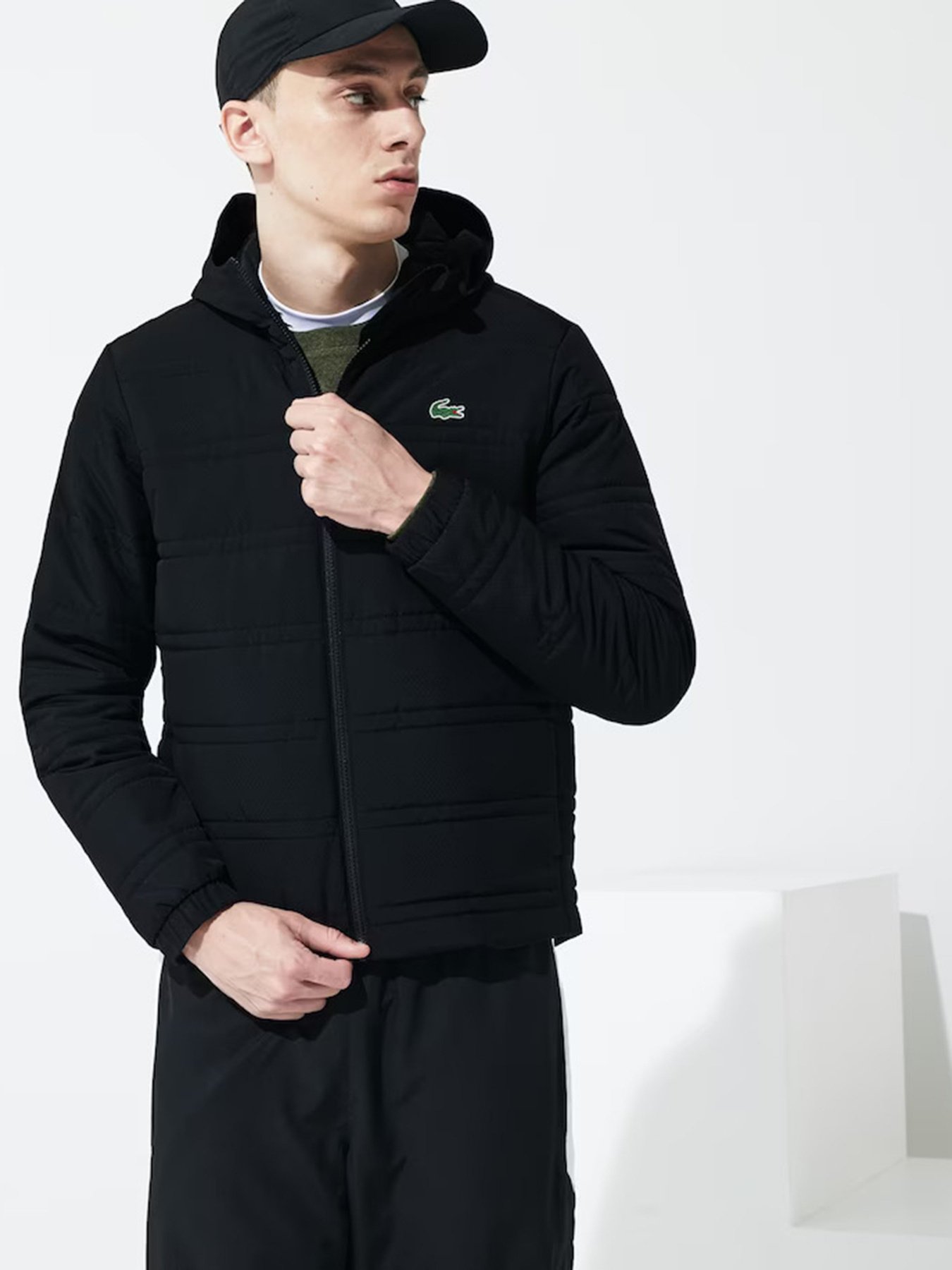 Куртки и дубленки Lacoste модель BH8843C31 Фото