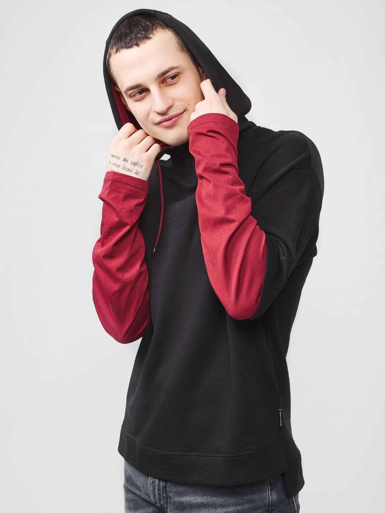 Худи и свитшоты Armani Exchange модель 3HZMFF-ZJBAZ-6243 Фото