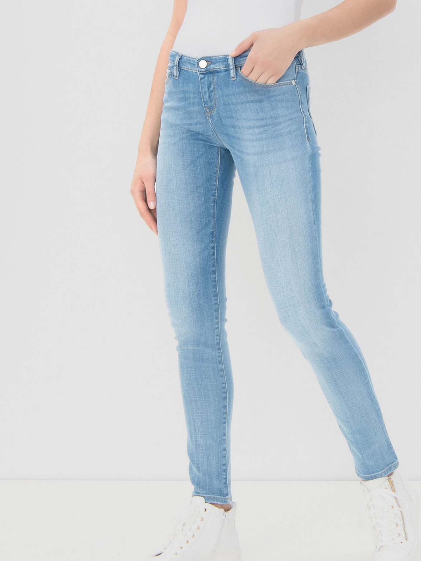 Джинси Emporio Armani модель 3H2J06-2D5JZ-0941 Фото