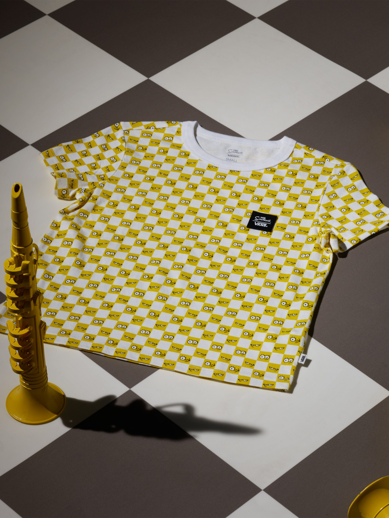 Футболки і поло Vans The Simpsons X Vans Check Eyes модель VN0A4V43ZZY1 Фото