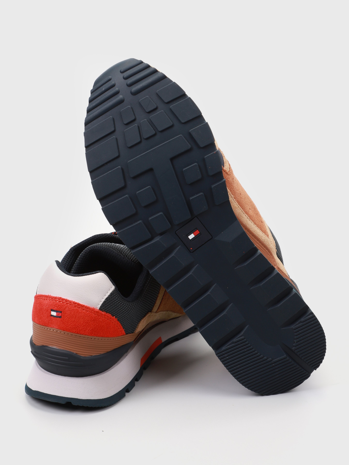 Кросівки Tommy Hilfiger модель FM0FM03079-RBL Фото