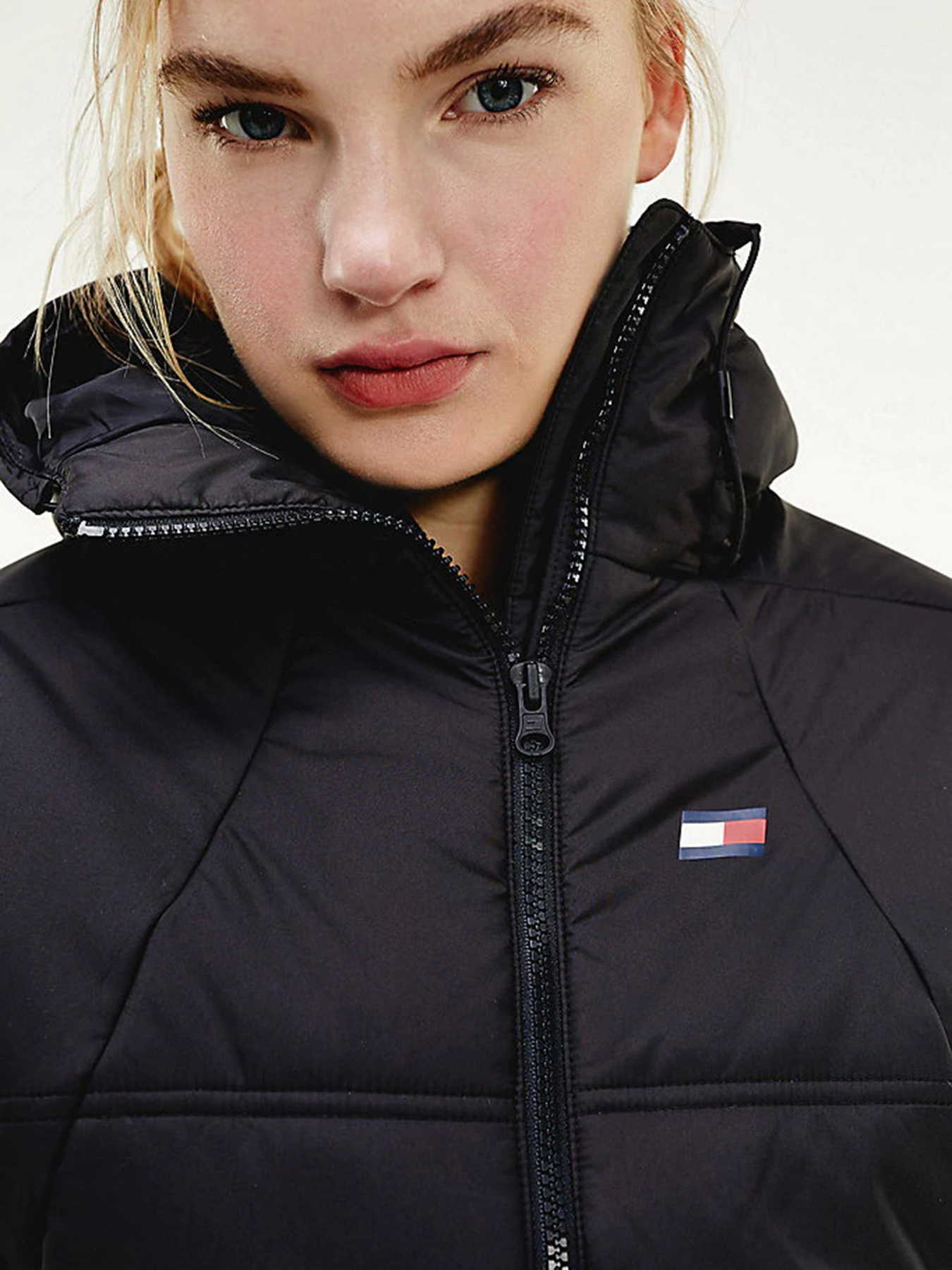 Куртки та дублянки Tommy Hilfiger модель S10S100753-BEH Фото