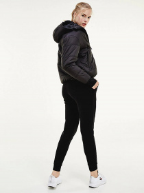Куртки та дублянки Tommy Hilfiger модель S10S100753-BEH Фото