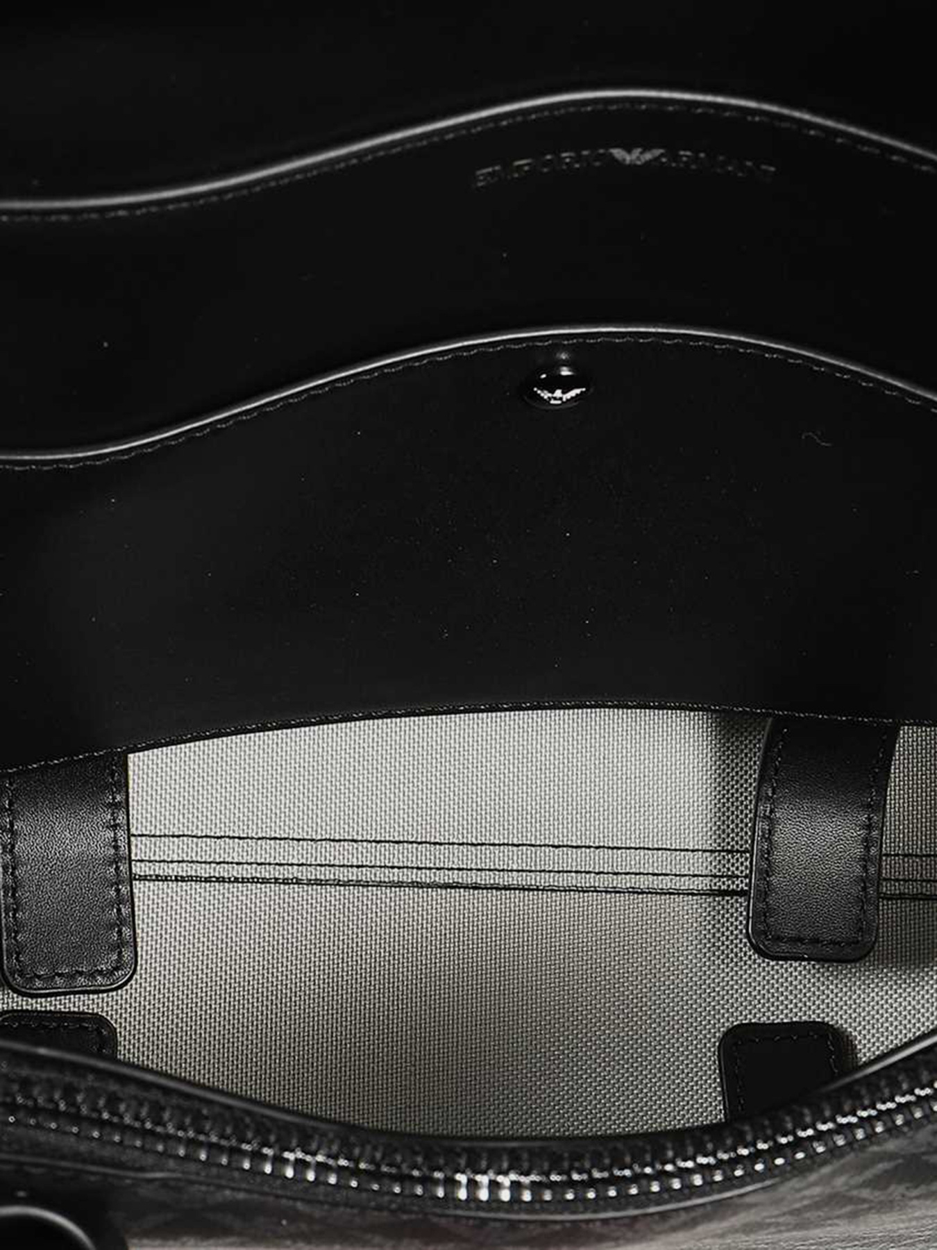 Сумки Emporio Armani модель Y3D144-YMV0I-88291 Сумки Emporio Armani модель Y3D144-YMV0I-88291 Фото