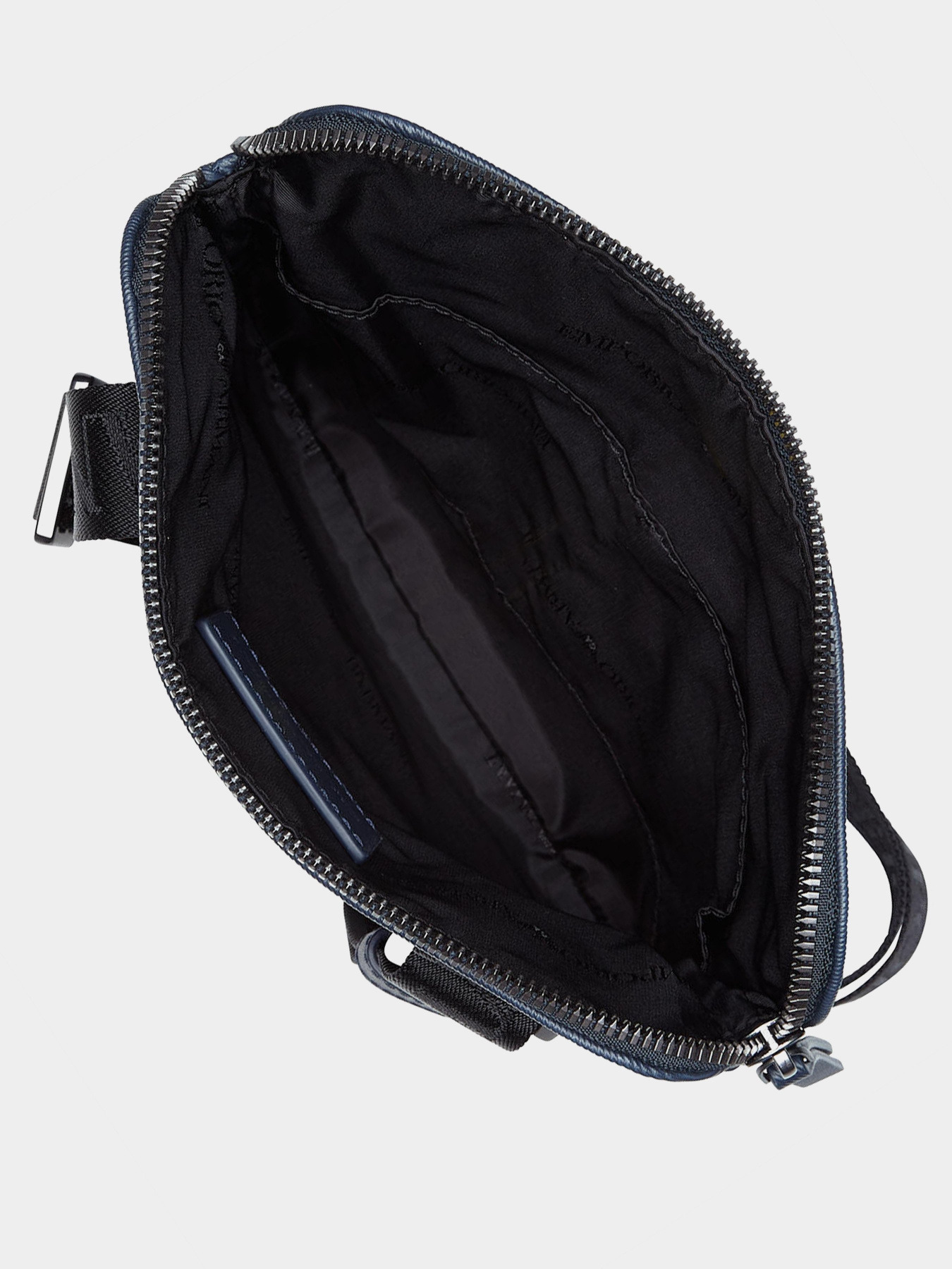 Сумки Emporio Armani модель Y4M177-YFE6J-80033 Сумки Emporio Armani модель Y4M177-YFE6J-80033 Фото