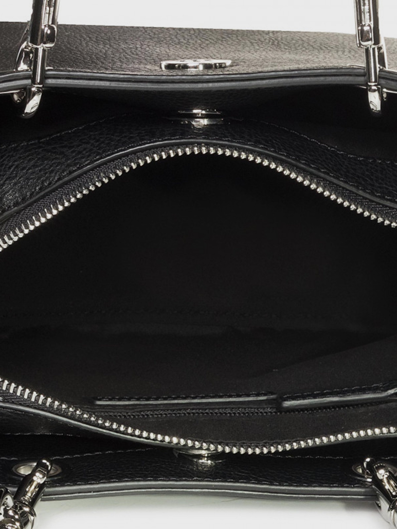 Сумки Tommy Hilfiger модель AW0AW08516-BDS Сумки Tommy Hilfiger модель AW0AW08516-BDS Фото