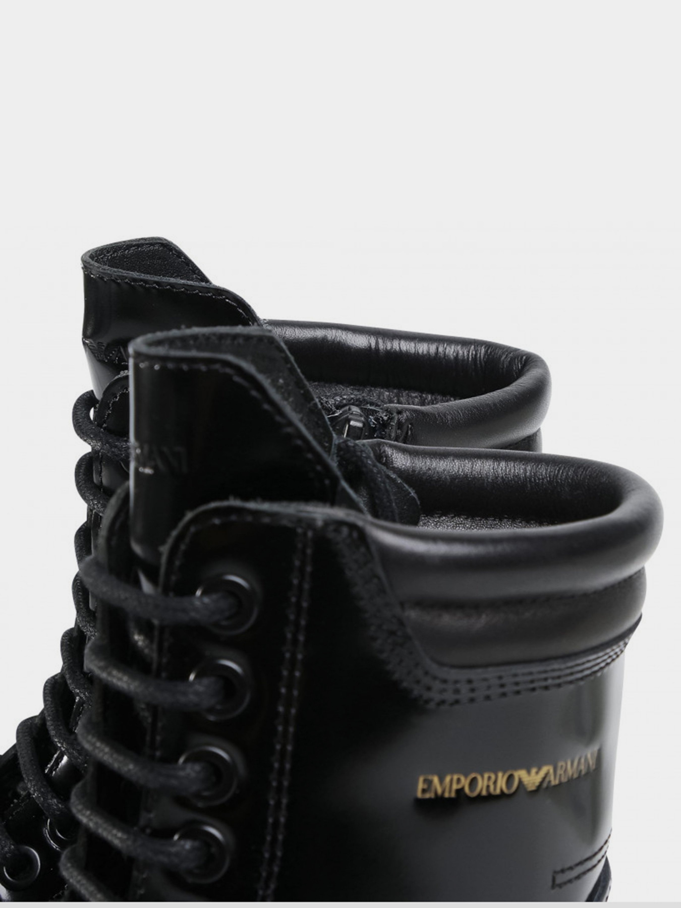 Черевики та чоботи Emporio Armani модель X4M344-XF472-00002 Черевики та чоботи Emporio Armani модель X4M344-XF472-00002 Фото