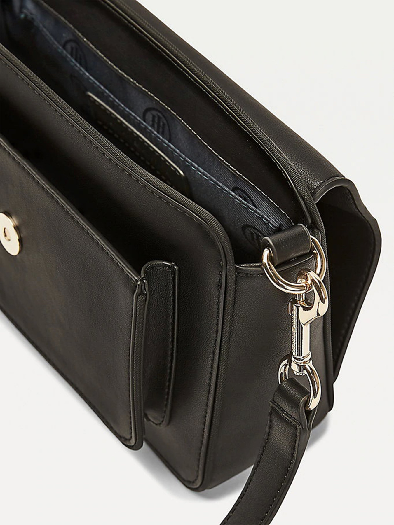 Сумки Tommy Hilfiger City модель AW0AW08520-CJM Сумки Tommy Hilfiger City модель AW0AW08520-CJM Фото