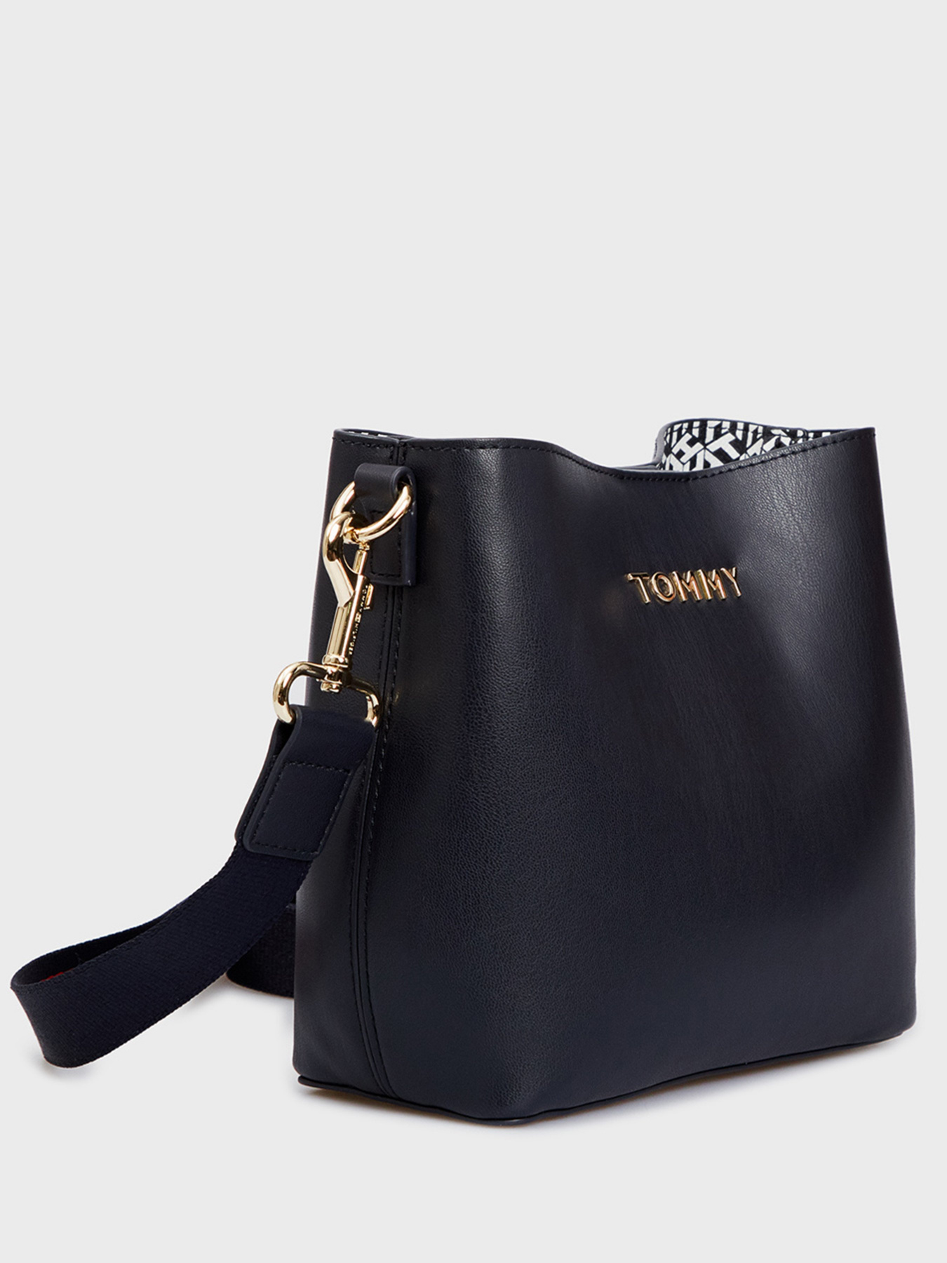 Сумки Tommy Hilfiger модель AW0AW08627-CJM Сумки Tommy Hilfiger модель AW0AW08627-CJM Фото