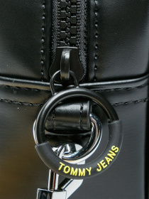 Сумки Tommy Hilfiger New Gen модель AW0AW08566-BDS Фото