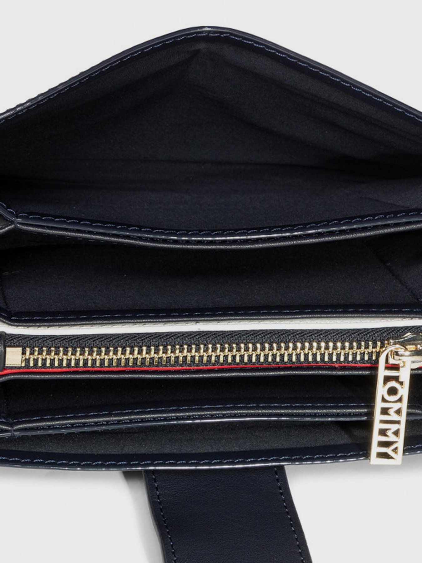Сумки Tommy Hilfiger Statement модель AW0AW08839-CJM Фото