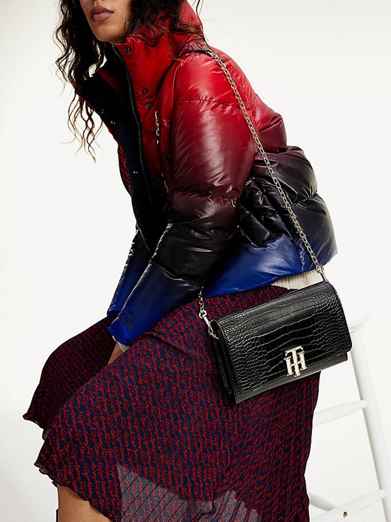Сумки Tommy Hilfiger модель AW0AW08865-0GJ Фото