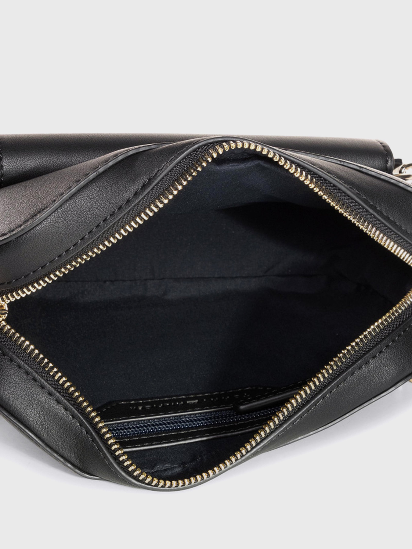 Сумки Tommy Hilfiger SEASONAL модель AW0AW08821-0GJ Фото