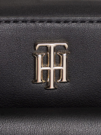 Сумки Tommy Hilfiger SEASONAL модель AW0AW08821-0GJ Фото