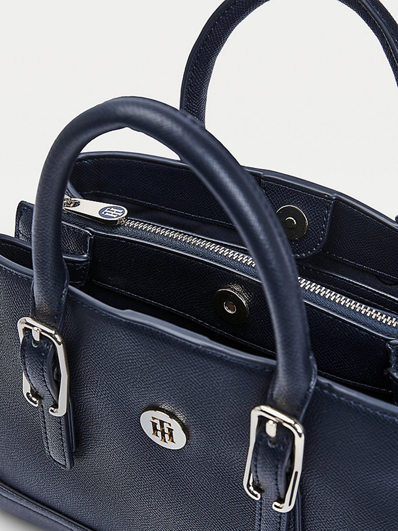 Сумки Tommy Hilfiger модель AW0AW08802-CJM Фото