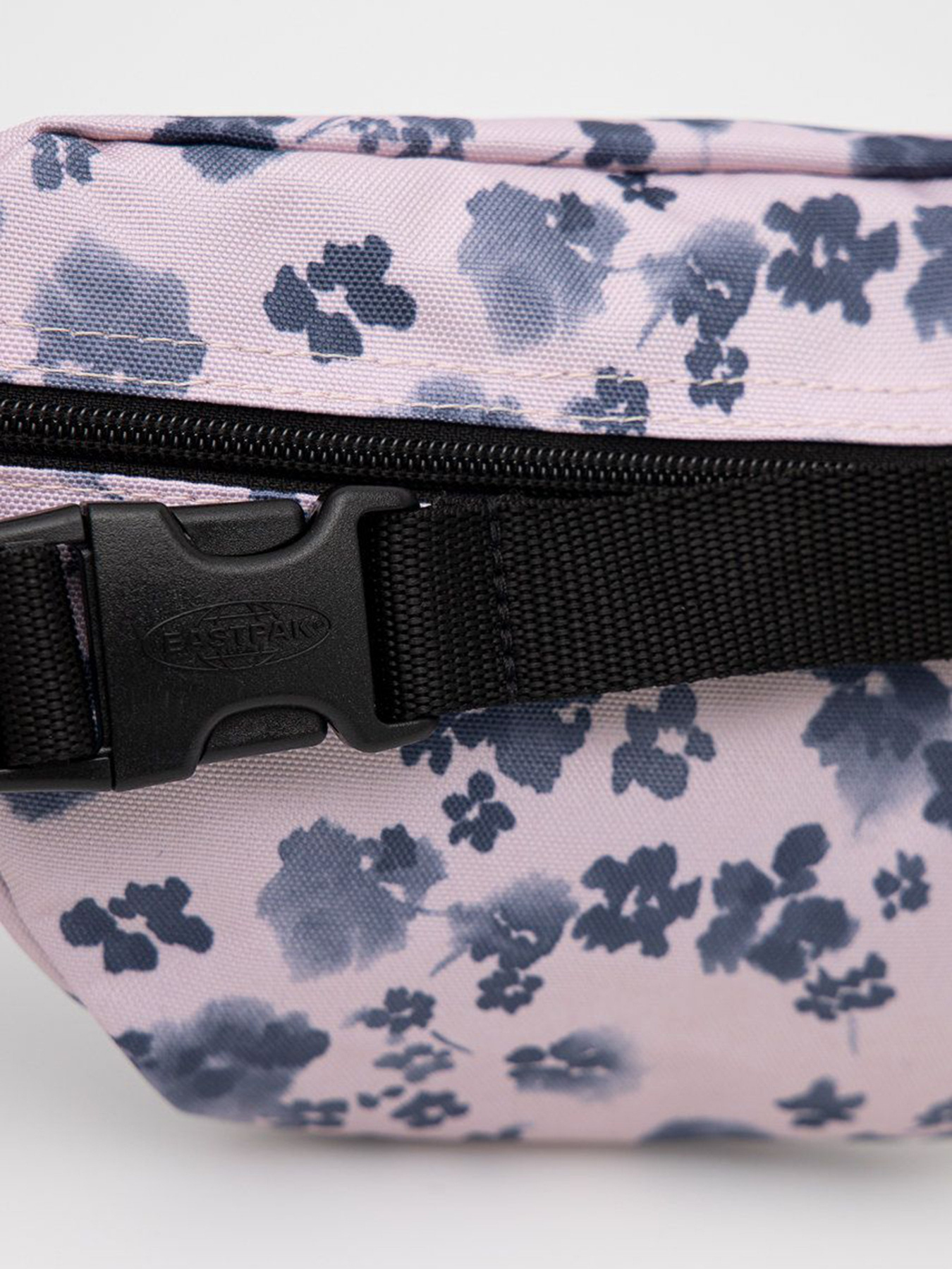 Сумки EastPak модель EK000074O091 Фото