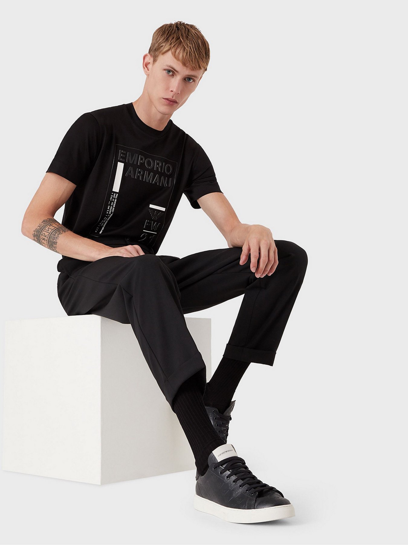 Футболки і поло Emporio Armani модель 6K1T94-1JUVZ-0999 Футболки і поло Emporio Armani модель 6K1T94-1JUVZ-0999 Фото