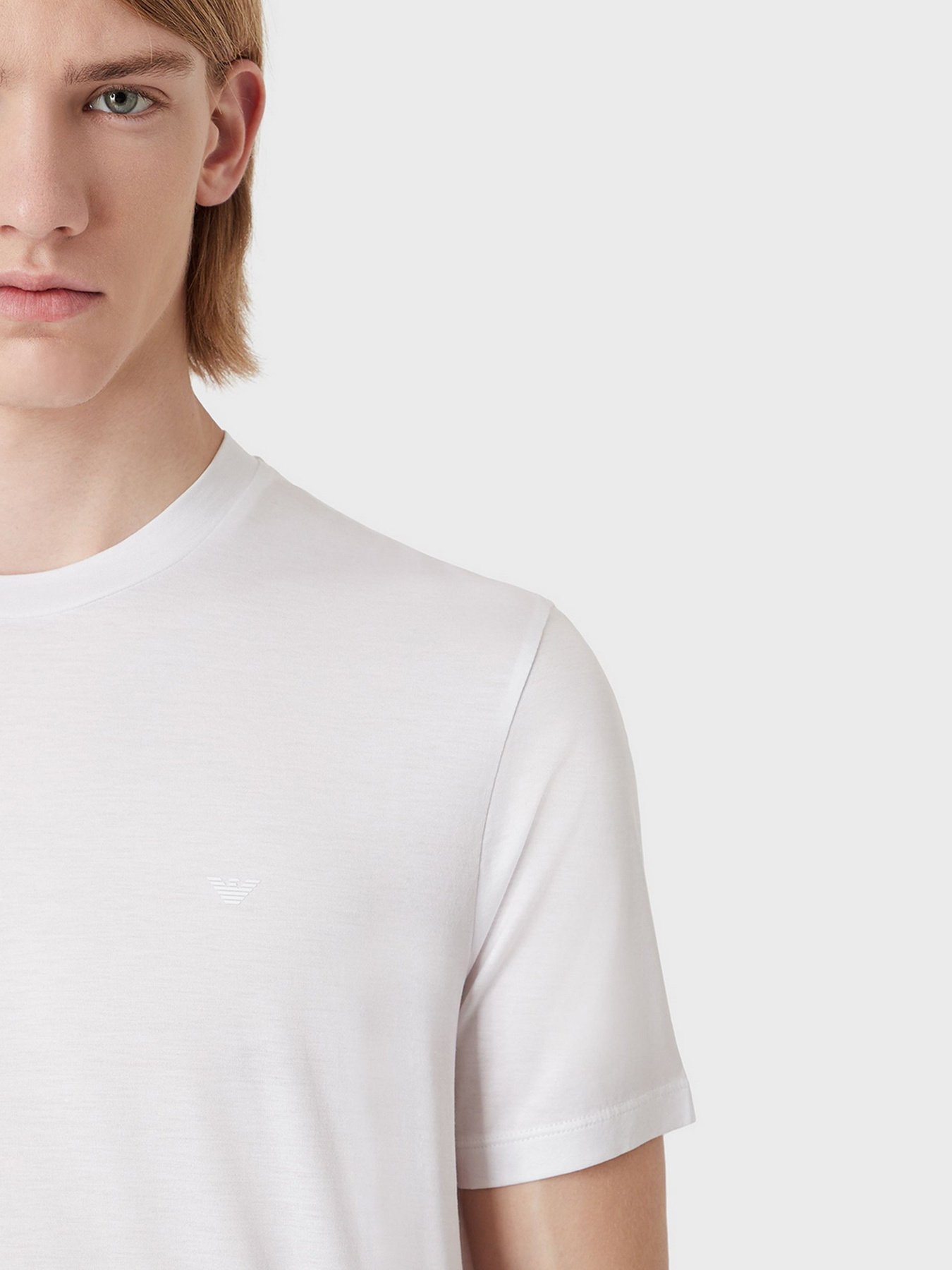 Футболки і поло Emporio Armani модель 6K1TS2-1JUVZ-0100 Футболки і поло Emporio Armani модель 6K1TS2-1JUVZ-0100 Фото