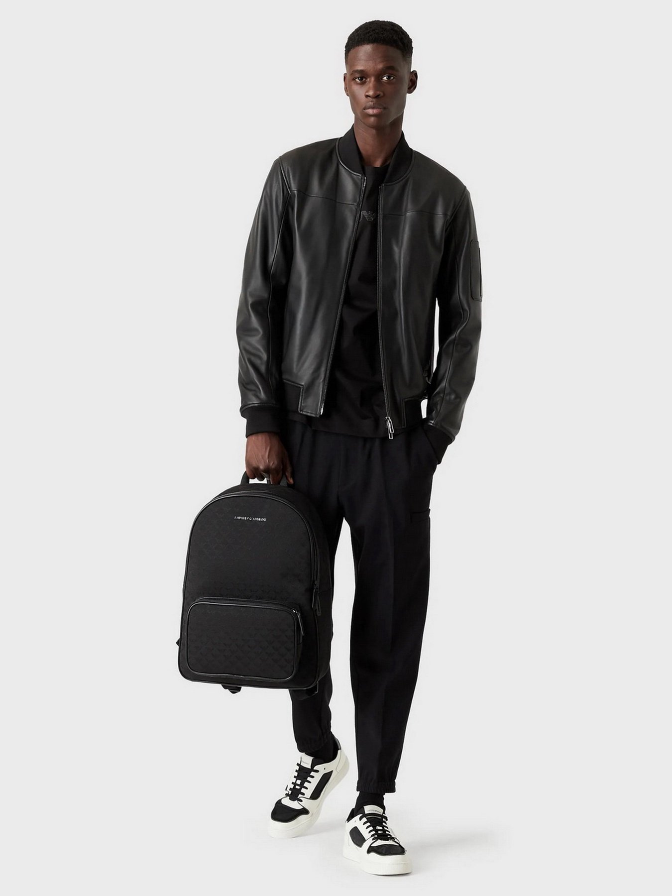 Футболки і поло Emporio Armani модель 6K1TB7-1JSAZ-0058 Футболки і поло Emporio Armani модель 6K1TB7-1JSAZ-0058 Фото