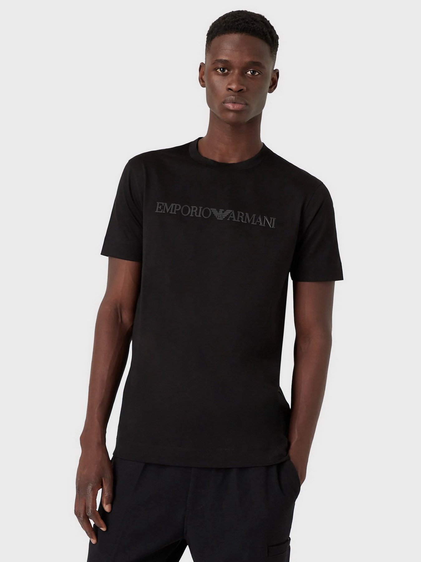Футболки і поло Emporio Armani модель 6K1TB7-1JSAZ-0058 Футболки і поло Emporio Armani модель 6K1TB7-1JSAZ-0058 Фото