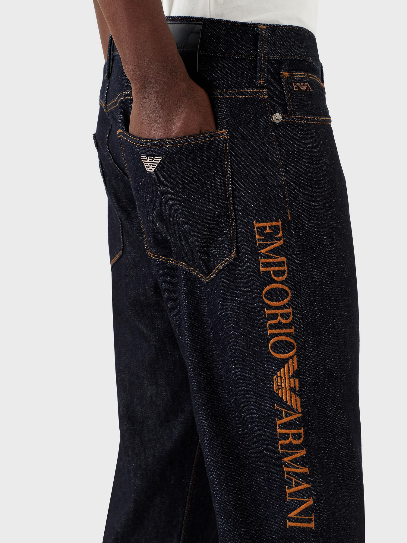 Джинсы Emporio Armani J06 модель 3R1J06-1DS1Z-F950 Фото